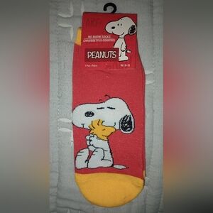 Peanuts Snoopy No Show Socks
